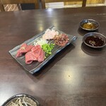 炭火焼肉 にく式 - 