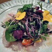 ラ・ココリコ (ホテルメトロポリタン) 川崎店 - 天然真鯛のカルパッチョ
