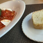 創作イタリアン LA CASA BLANCA - 日高産モッツァレラとフレッシュバジルのトマトパスタ