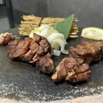 牛タンとおでん しょう助 - 厚切りのレアステーキ