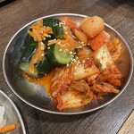 神戸牛焼肉と冷やしピーマン 金肉屋 - 