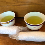 京音彩 - 最初にお茶とおしぼりのサービス☻