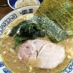 横浜豚骨醤油ラーメンYOLO - 