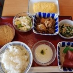 神戸摩耶食堂 -  取りすぎの一例（1423円）