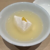 すし 良月 - 虎河豚の白子　鯛のお出汁