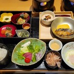 Japanese cuisine Hanakidori - 和食套餐