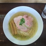 らあめん サンド - 比内地鶏とシャモロックの塩らあめん