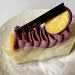 カフェ ド ヒラオカ - さつまいのチーズ＝380円