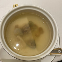 フカヒレ専門店 銀座七芳 - 透き通る上品スープ