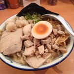 ケンチャンラーメン - 中華そば小盛り濃い口油普通煮玉子クン細切れチャーシュー身入り