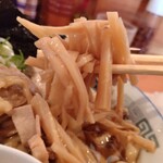 ケンチャンラーメン - メンマのほうが麺より細い（笑）