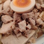 ケンチャンラーメン - 細切れチャーシュー
