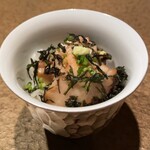 277955441 - 六雁(一口の寿司)