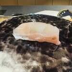 鮨shizuku 西天満 - タイ