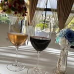 邸宅レストラン　雅俗山荘 - 乾杯ドリンク　赤ワイン＆スパークリングワイン
