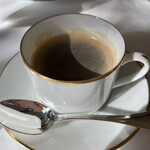 邸宅レストラン　雅俗山荘 - 食後のカフェ