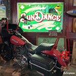 サンダンス - SUNDANCE 外観