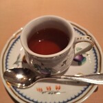 ル・トワ・ルージュ - スペシャリティのコンソメドゥブル