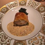 ル・トワ・ルージュ - オマールエビのパイ包み