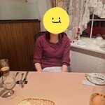 ル・トワ・ルージュ - 店内