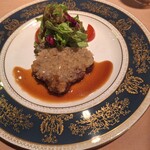 ル・トワ・ルージュ - 黒毛和牛ヒレのシャリアピンステーキ