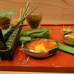 八寸は2人前で出され　取り分けます