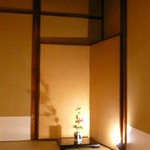 ふじ -  派手さはないけれど　落ち着いた店内です。