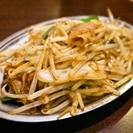 紅とん -  2014.5 肉もやし（380円）