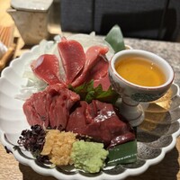 始祖鳥 - 