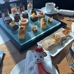 バー＆ラウンジ  トゥエンティエイト コンラッド東京 - 