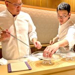 銀座 しのはら - カウンターの特等席で