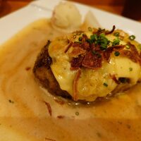 旬菜ステーキ処 らいむらいと - チーズハンバーグ300gアップ