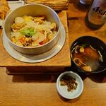 釜めし菜時記 さき亭 - ふたをとったところ