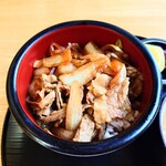 やぶ善 - 見事な飴色が食欲を唆る一杯。