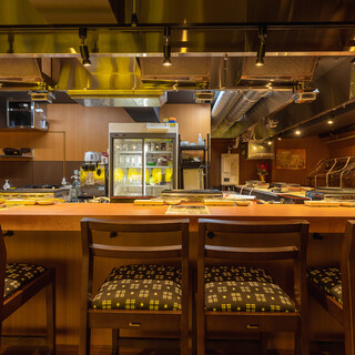 一番奥のお席はプライベート感たっぷりやから、ゆっくり二人だけの時間を味わえるで◎