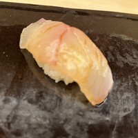 鮨 木場谷 - ・あら：金沢の宝、脂の乗りが良く、とろけるような舌触り。濃厚な旨みが広がる極上の味わい。