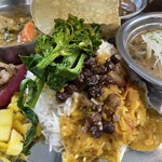 BLOCK HOUSE 水曜カレー - 