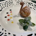 ビストロミモザ - サクサクの白鳥