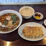 ラーメンの店 金精 - 料理写真:餃子セット（醤油）　850円