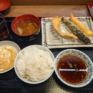 お気軽天ぷら処 天神_1