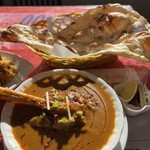 ニュータージマハール - マトンニハリ　プレーンナン付き