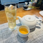 苦楽園中華 マルベリー - ハイボールとジャスミン茶