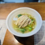 苦楽園中華 マルベリー - 蒸し鶏入りあっさり汁そば