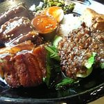 台南担仔麺 - 魯肉飯