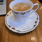 Un Chat noir - サラダセットのホットコーヒー