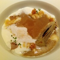 レ セゾン - 玉葱のスープ 雲のように仕上げた熟成コンテチーズ