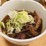大衆酒場 虎太郎 - 牛もつ煮込み