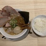 麺や えいちつー - 