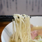 町田汁場 しおらーめん進化 -  麺のアップ