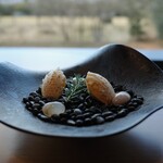 メゾン ケイ - サラミとチーズのマドレーヌ